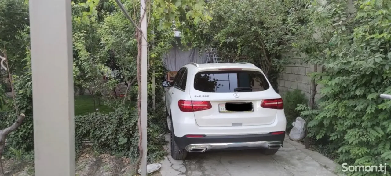 Mercedes-Benz GLC class 2018 · 2.0 AT
