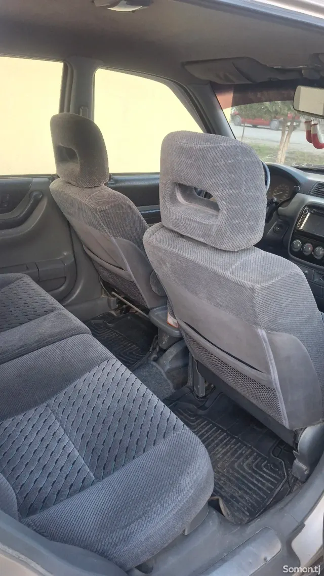 Honda CR-V 2001 · 2.4 AT
