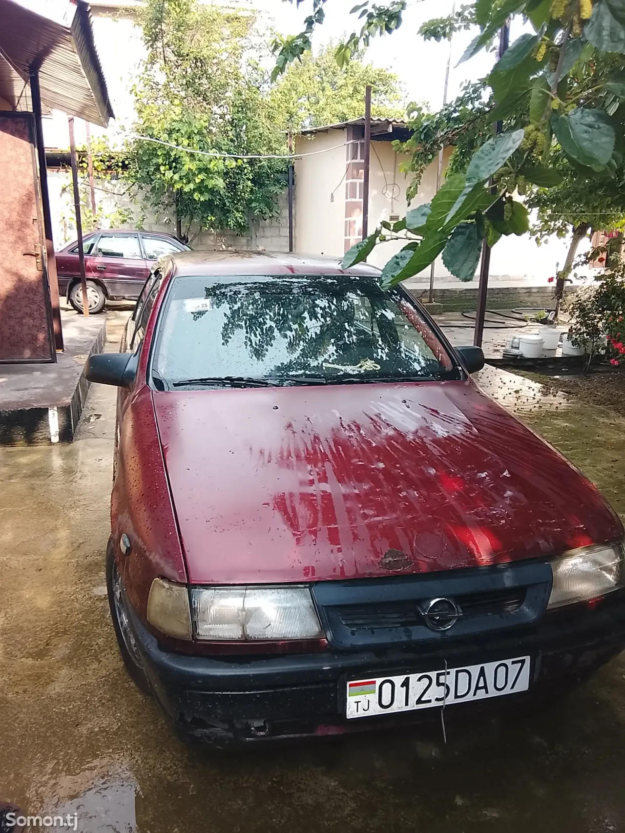 Opel Vectra A 1996 · 1.6 MT