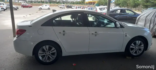 Chevrolet Cruze 2009 · 1.6 AT
