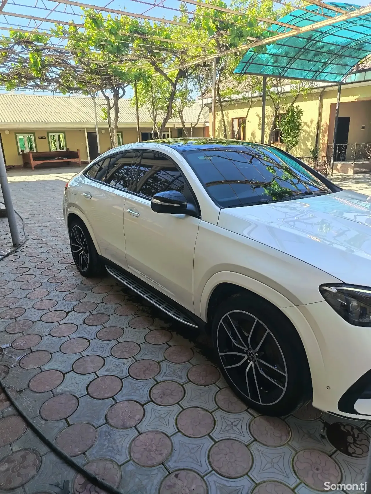 Mercedes-Benz GLE class 2024 · 3.5 AT