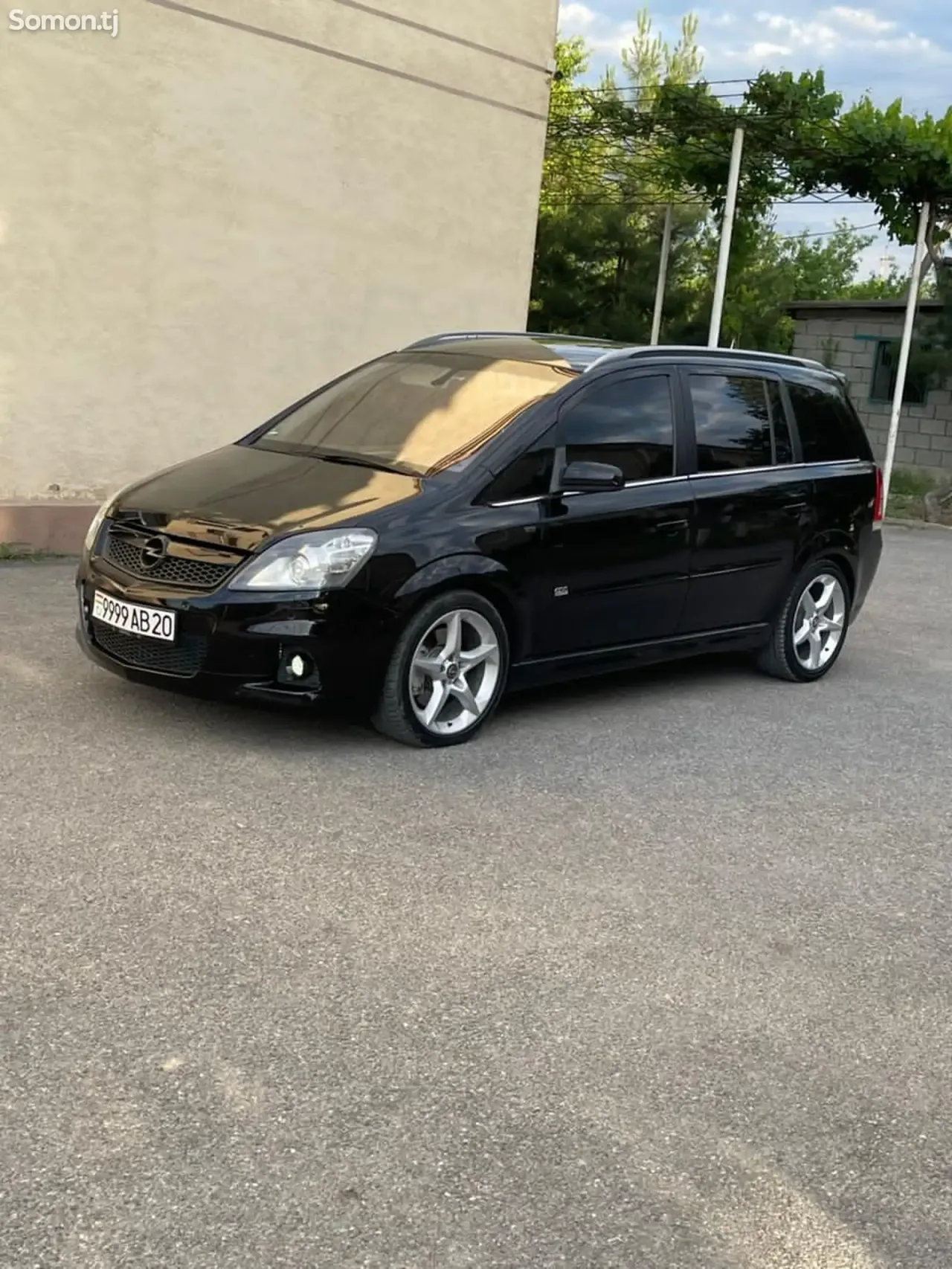 Opel Zafira 2007 · 2.0 MT