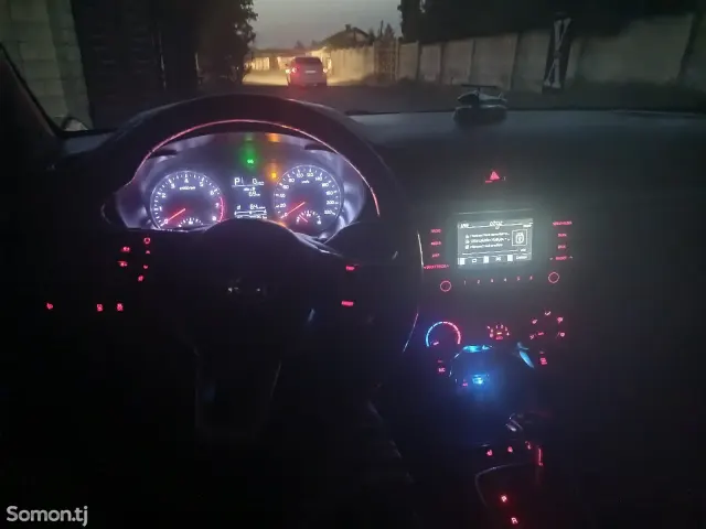 Kia Rio 2018 · 1.6 AT
