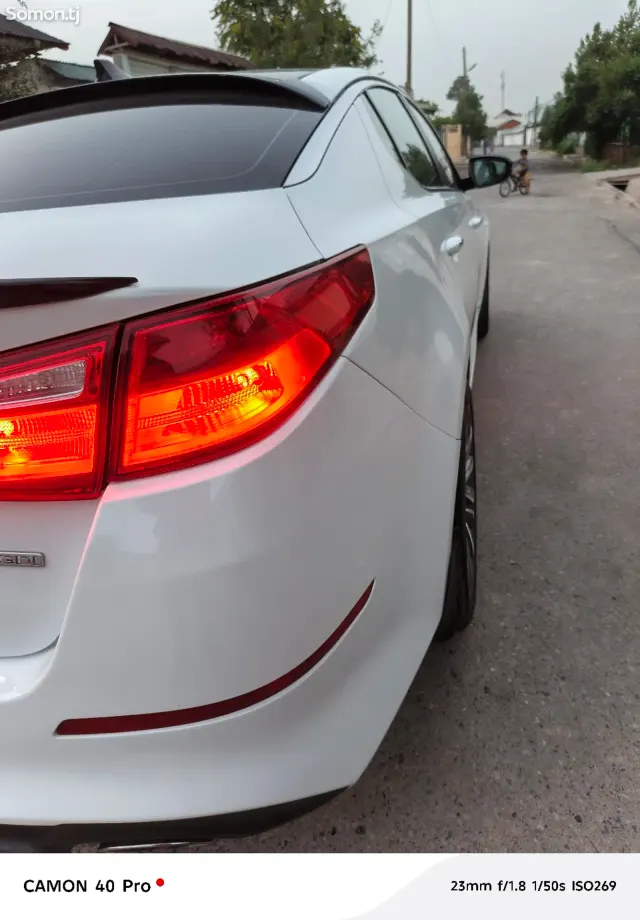 Kia Optima 2015 · 2.0 AT