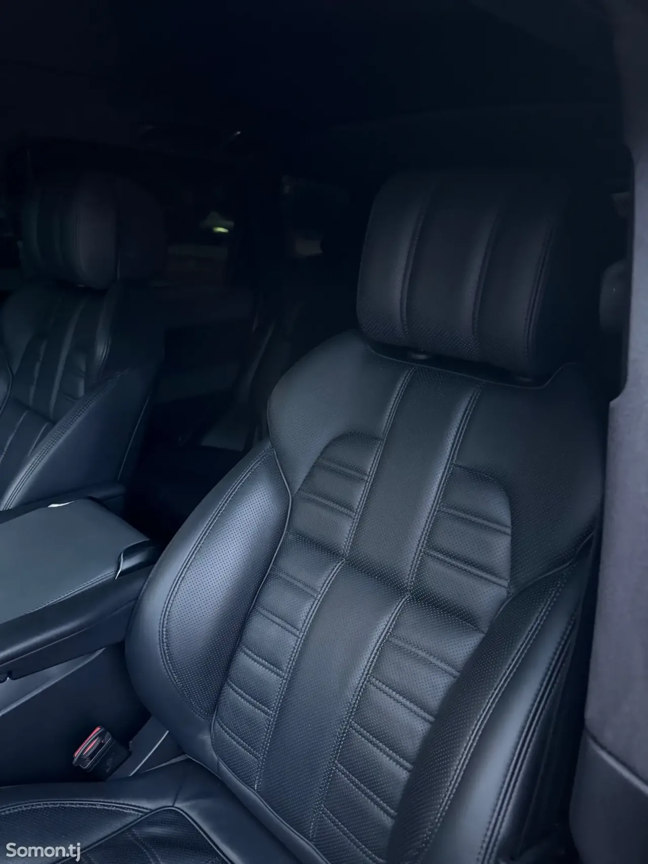 Land Rover Range Rover Sport 2015 · 4.4 AT