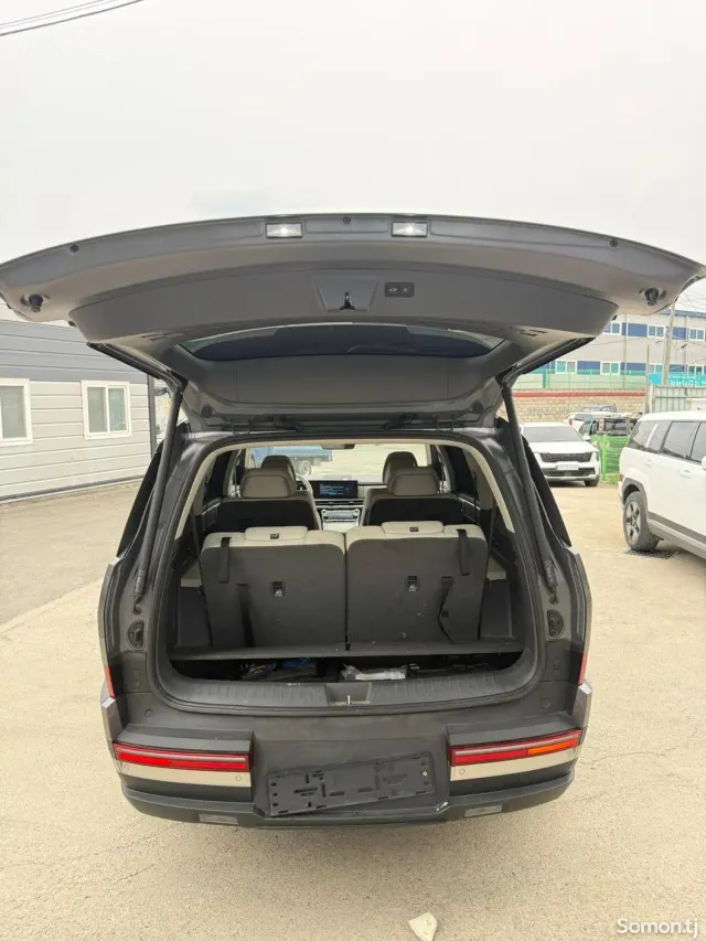 Hyundai Santa Fe 2024 · 1.6 AT