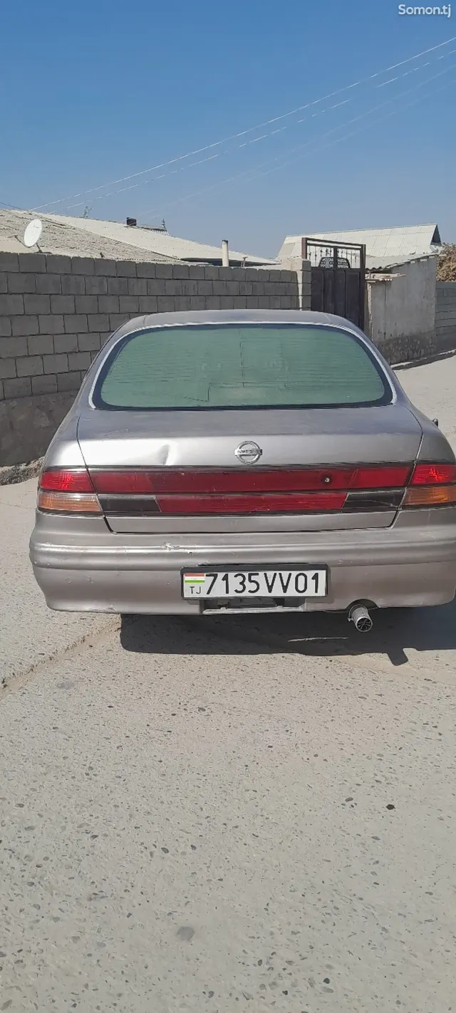 Nissan Maxima 1995 · 2.0 AT
