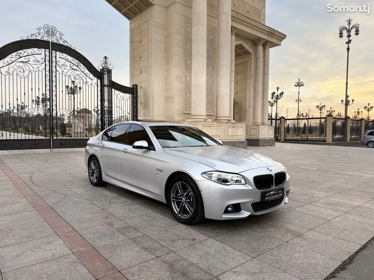 BMW 5 series 2015 · 3.0 AT