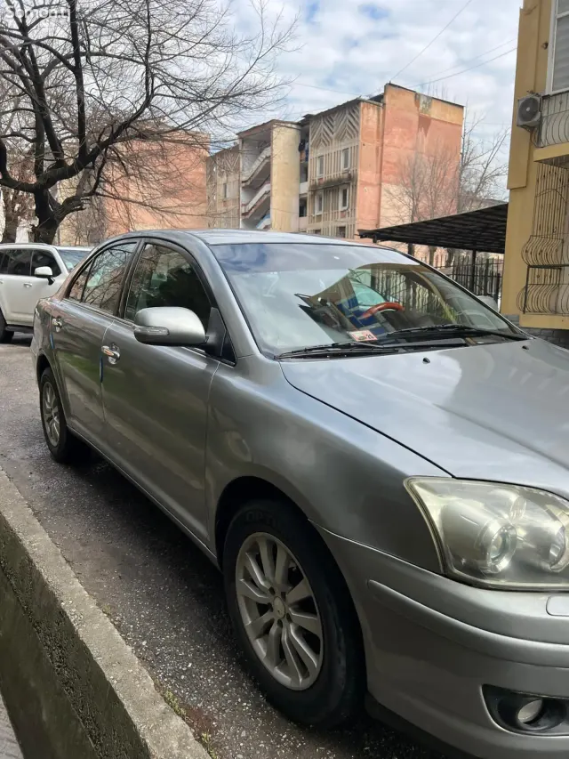 Toyota Avensis 2008 · 2.0 AT