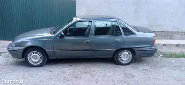 Daewoo Nexia 1996 · 1.6 MT