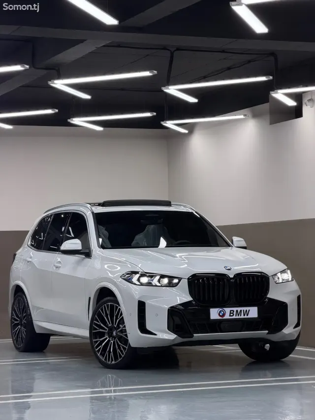 BMW X5 2025 · 3.0 AT