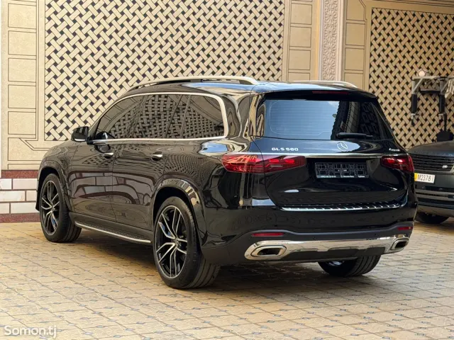 Mercedes-Benz GLS 2024 · 5.8 AT
