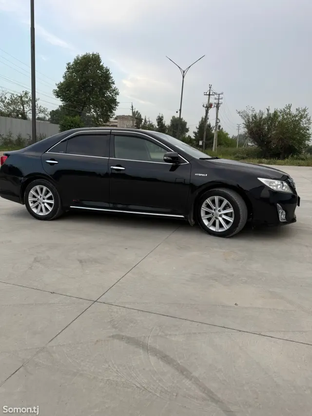 Toyota Camry 2013 · 2.5 AT