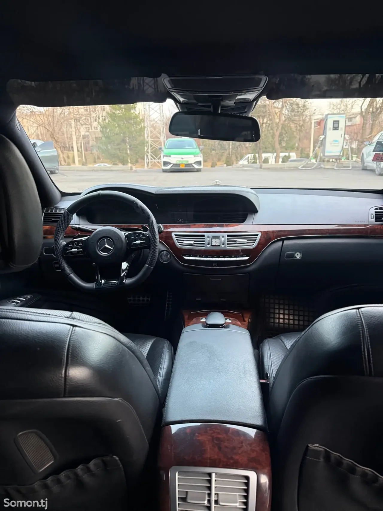 Mercedes-Benz S class 2011 · 5.5 AT