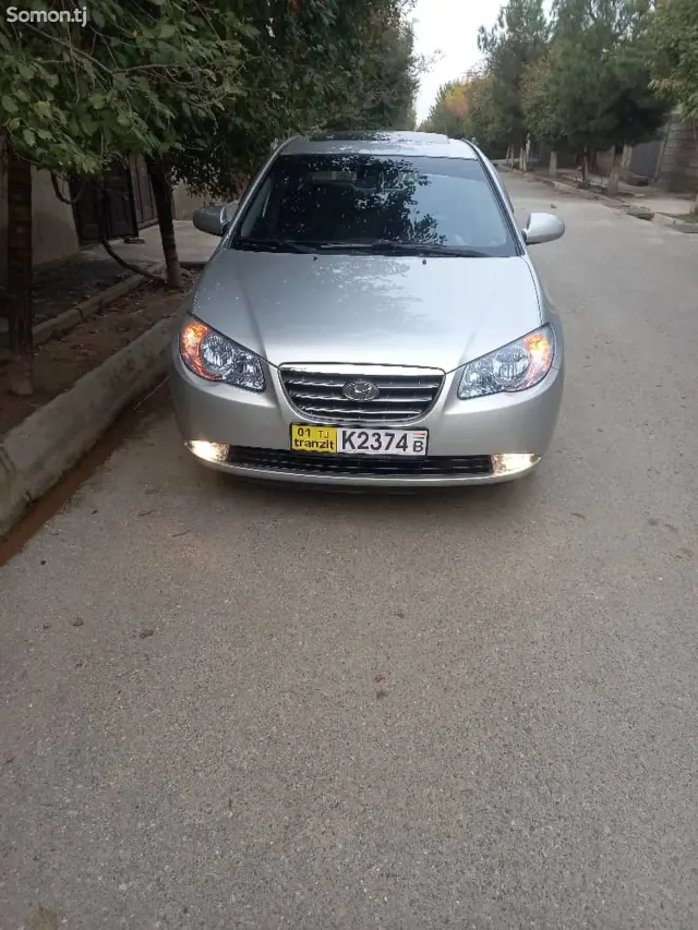 Hyundai Avante 2008 · 1.6 AT