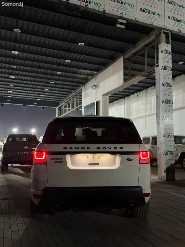 Land Rover Range Rover Sport 2016 · 5.0 AT