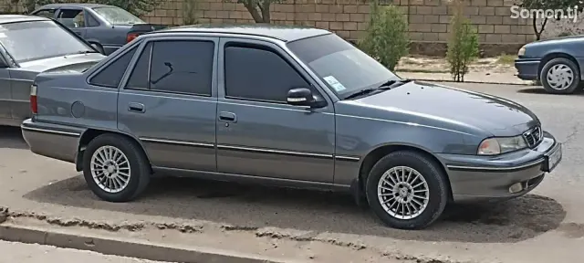 Daewoo Nexia 1996 · 1.6 MT