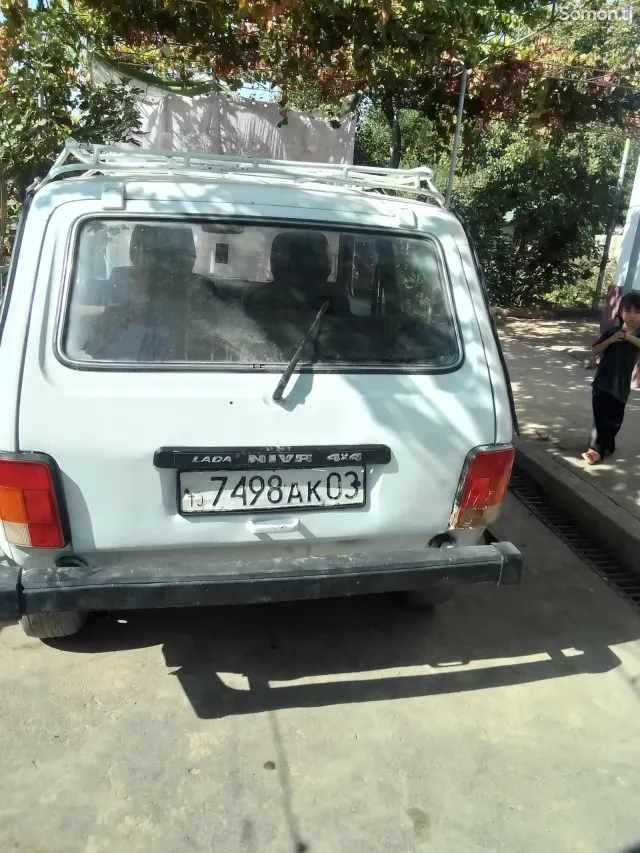 Lada (ВАЗ) Нива 2000 · 1.8 MT