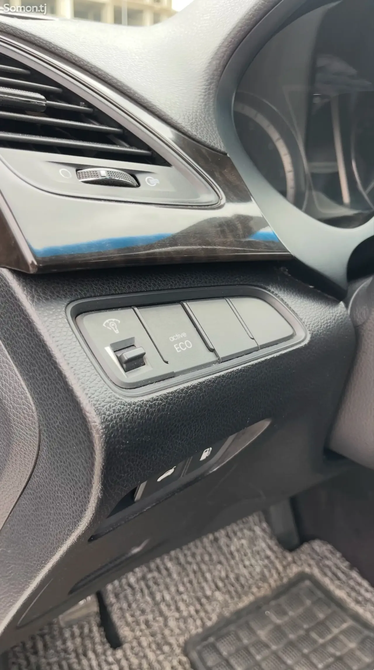 Hyundai Grandeur 2011 · 2.4 AT