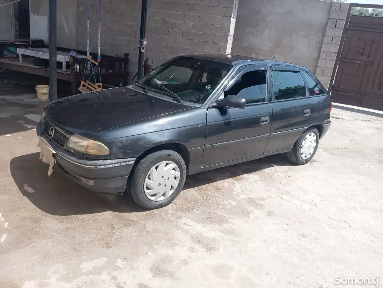 Opel Astra F 1997 · 1.6 MT