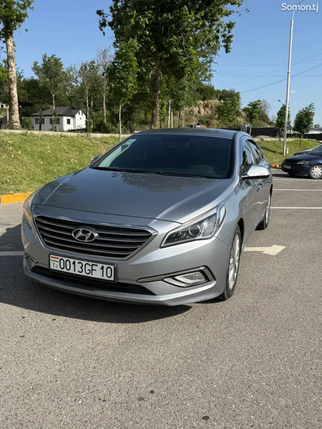 Hyundai Sonata 2015 · 2.0 AT