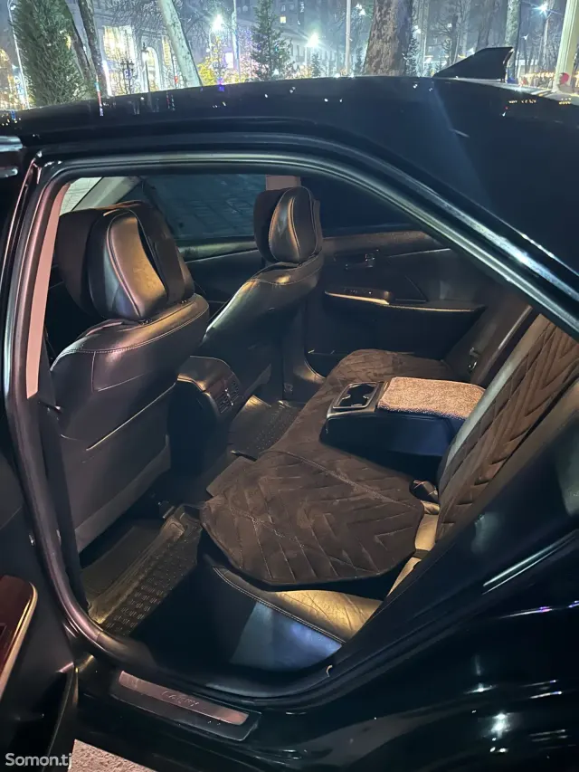 Toyota Camry 2017 · 2.5 AT