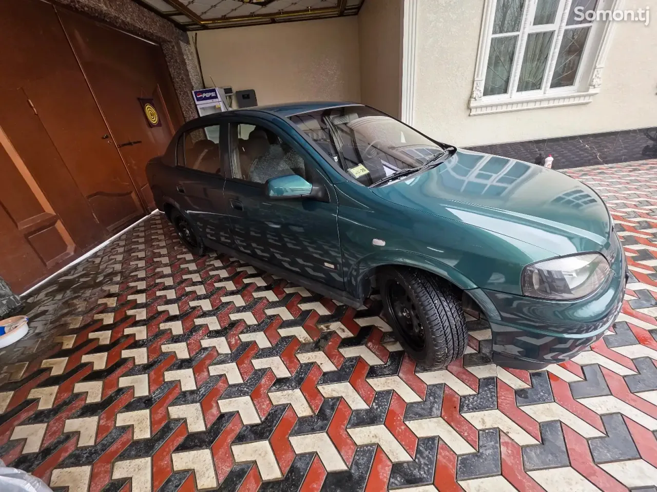 Opel Astra G 2001 · 1.6 MT