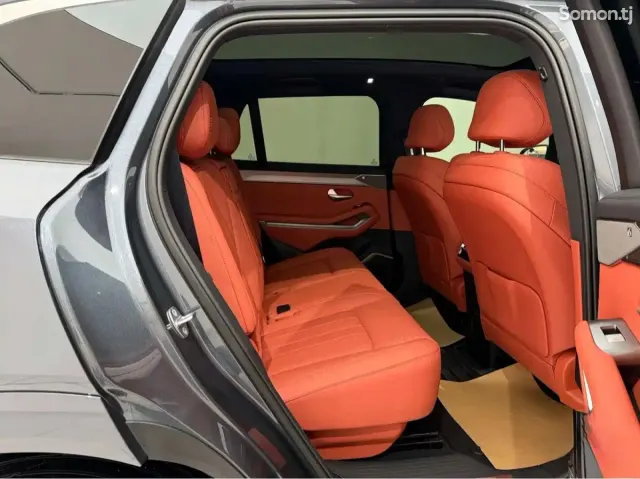 BYD Tang 2026 · AT