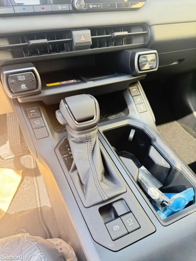 Toyota RAV 4 2026 · 2.5 AT