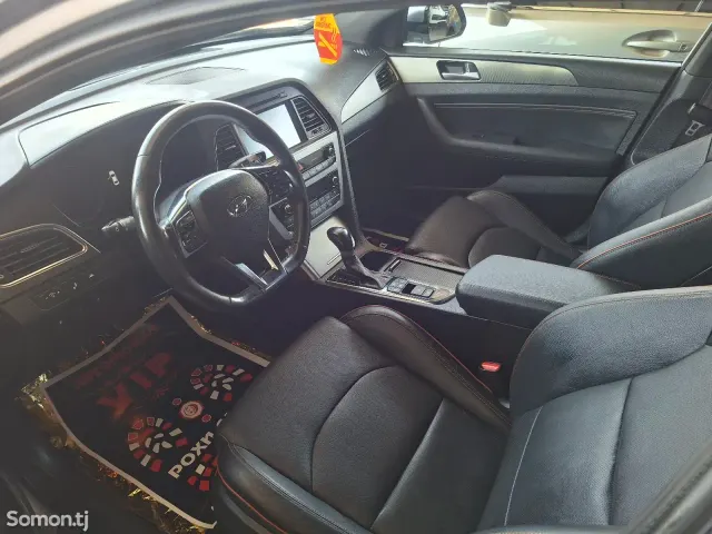 Hyundai Sonata 2015 · 2.0 AT