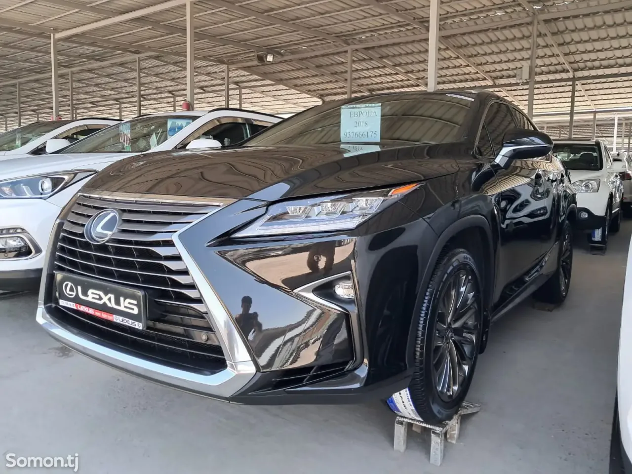 Lexus RX series 2018 · 2.0 AT