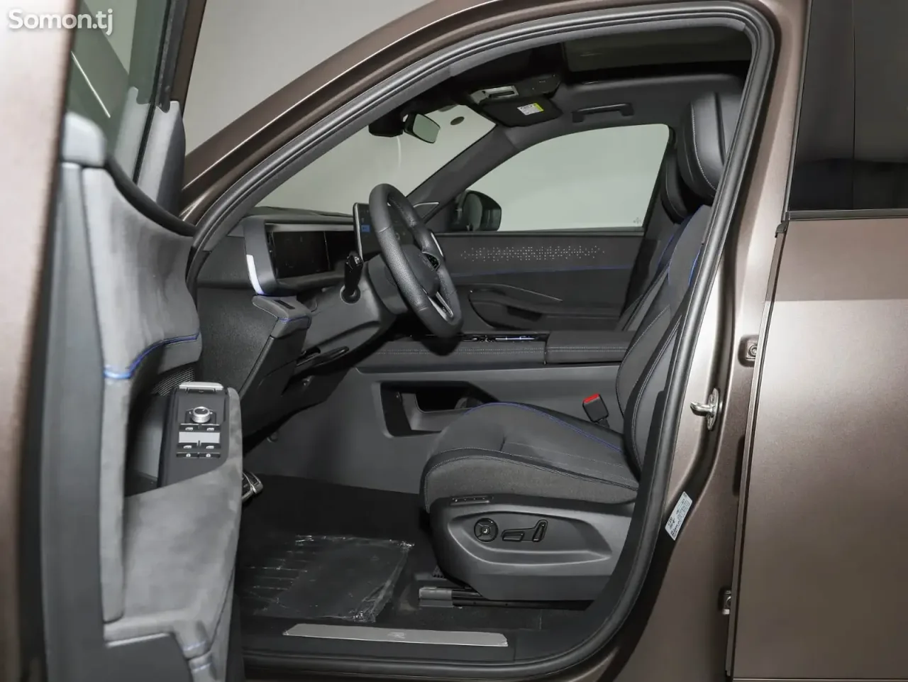 Volkswagen Touran 2025 · 2.0 AT