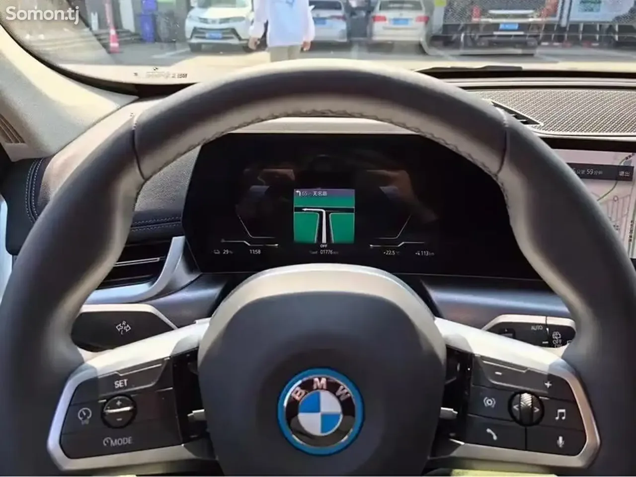 BMW iX 2025 · AT