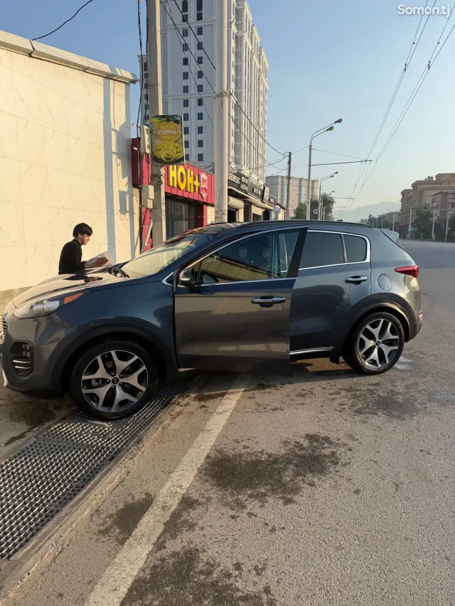 Kia Sportage 2018 · 2.0 AT