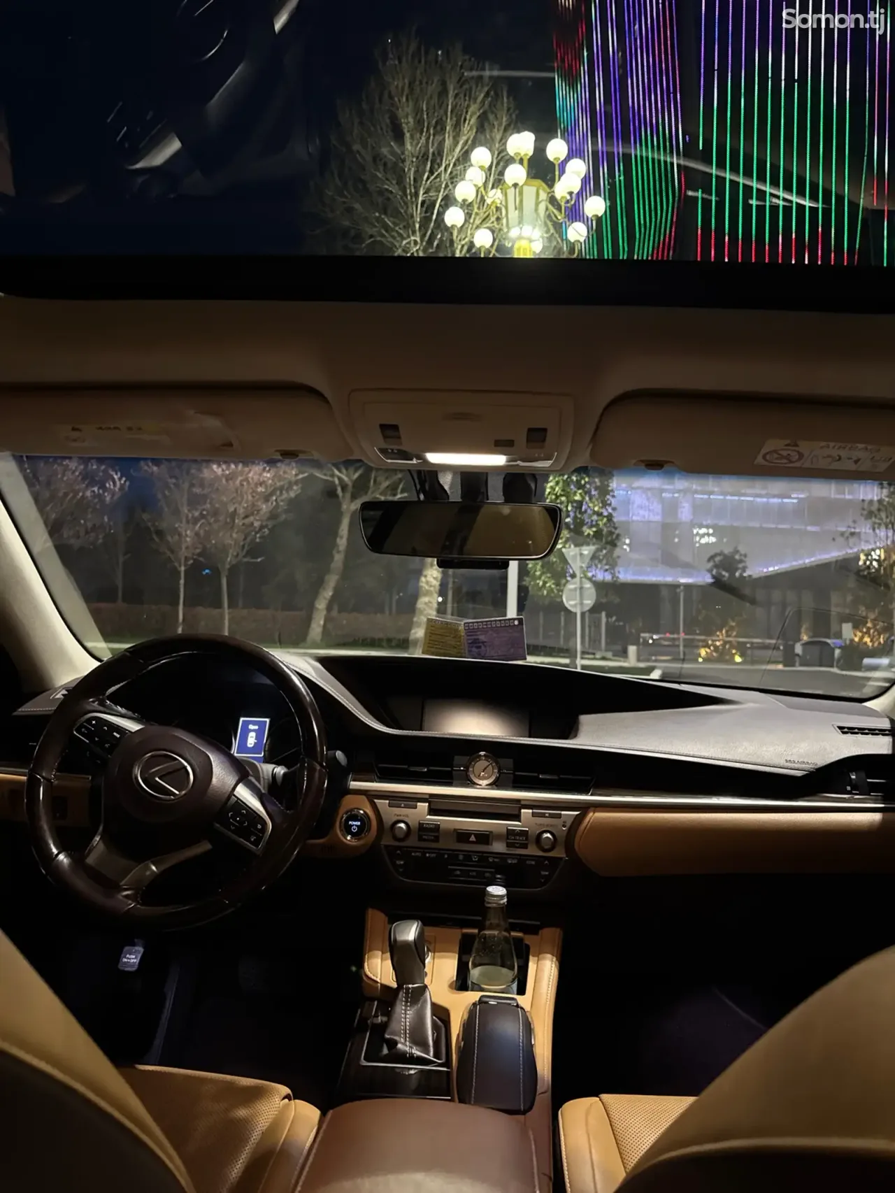 Lexus ES series 2017 · 2.5 AT