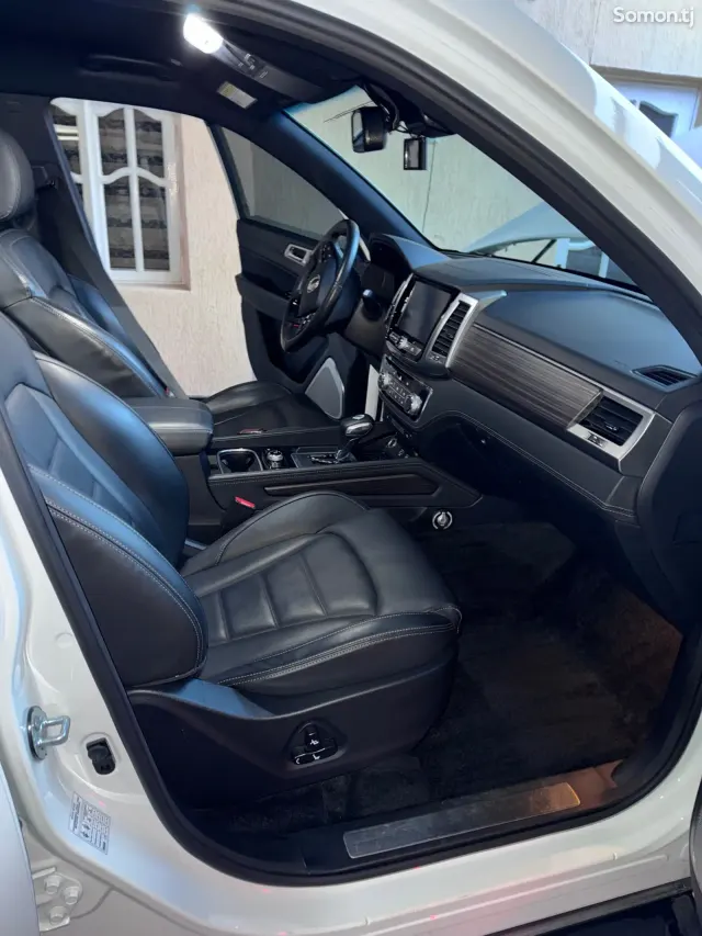 Ssang Yong Rexton 2018 · 2.2 AT
