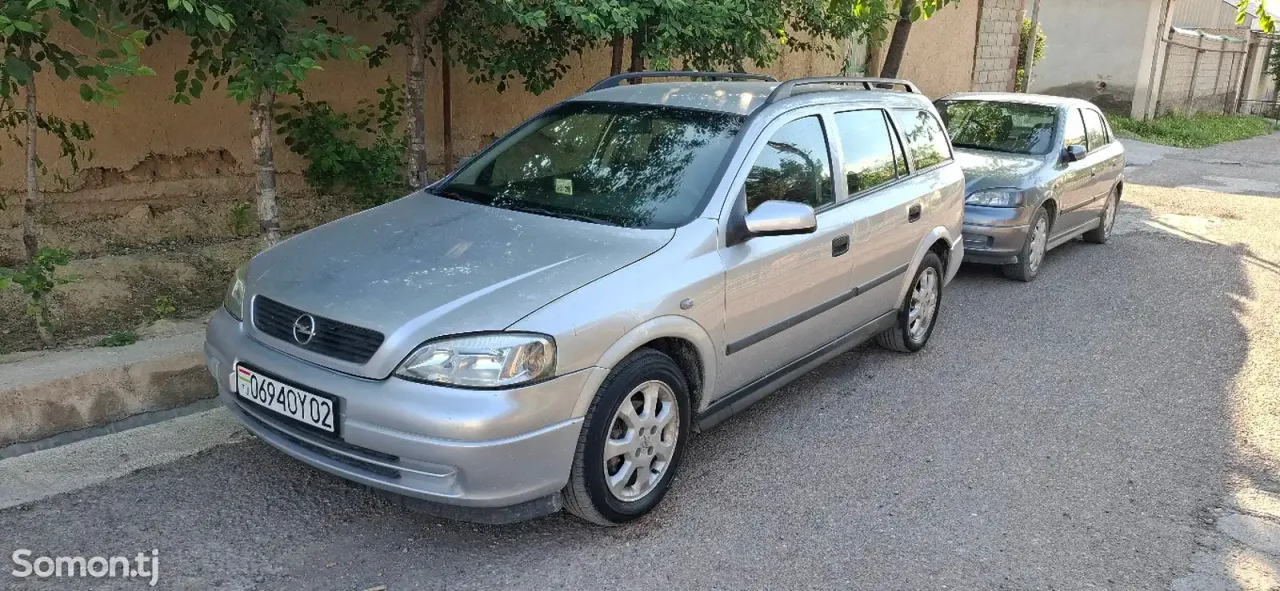 Opel Astra G 1999 · 1.6 MT