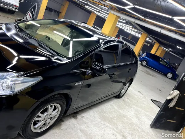 Toyota Prius 2011 · 1.8 AT