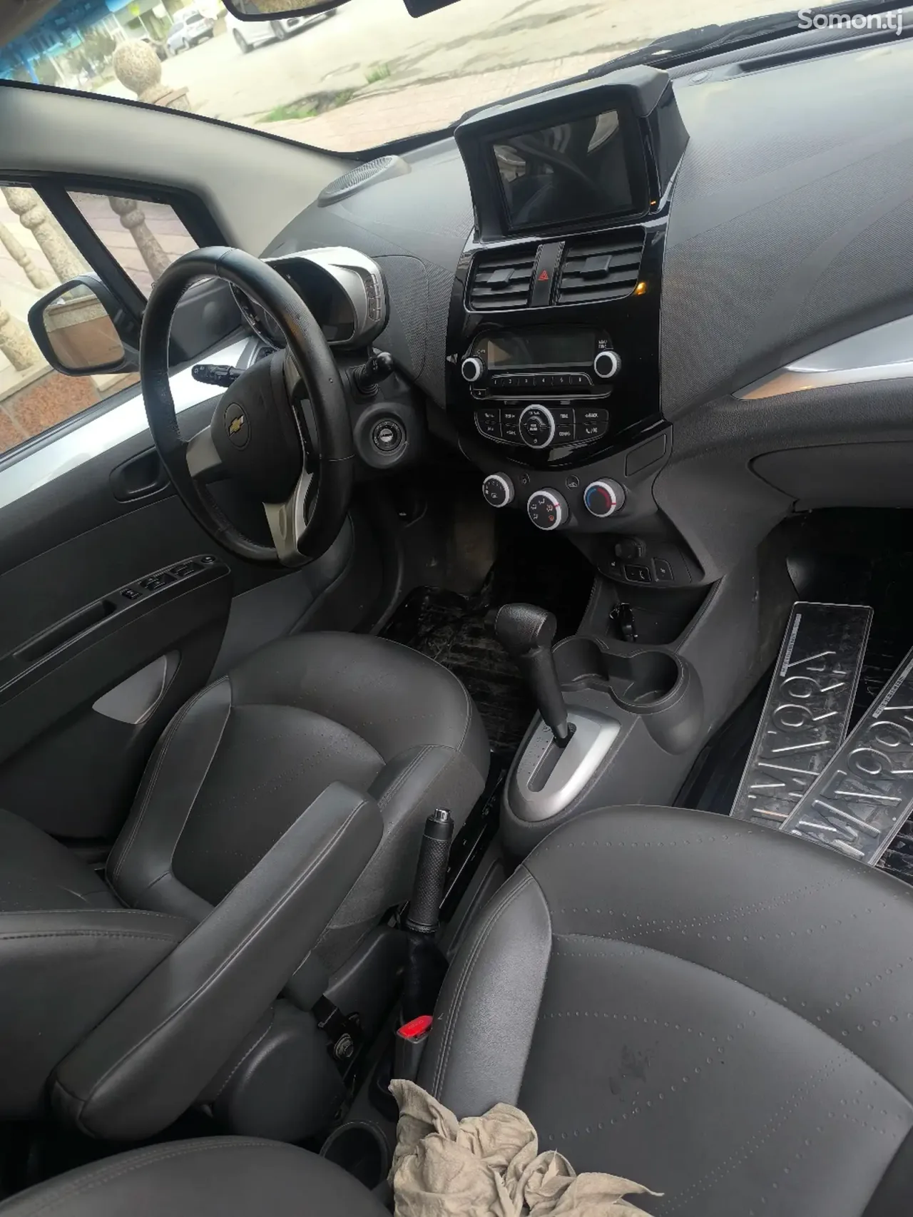 Chevrolet Spark 2014 · 1.1 AT