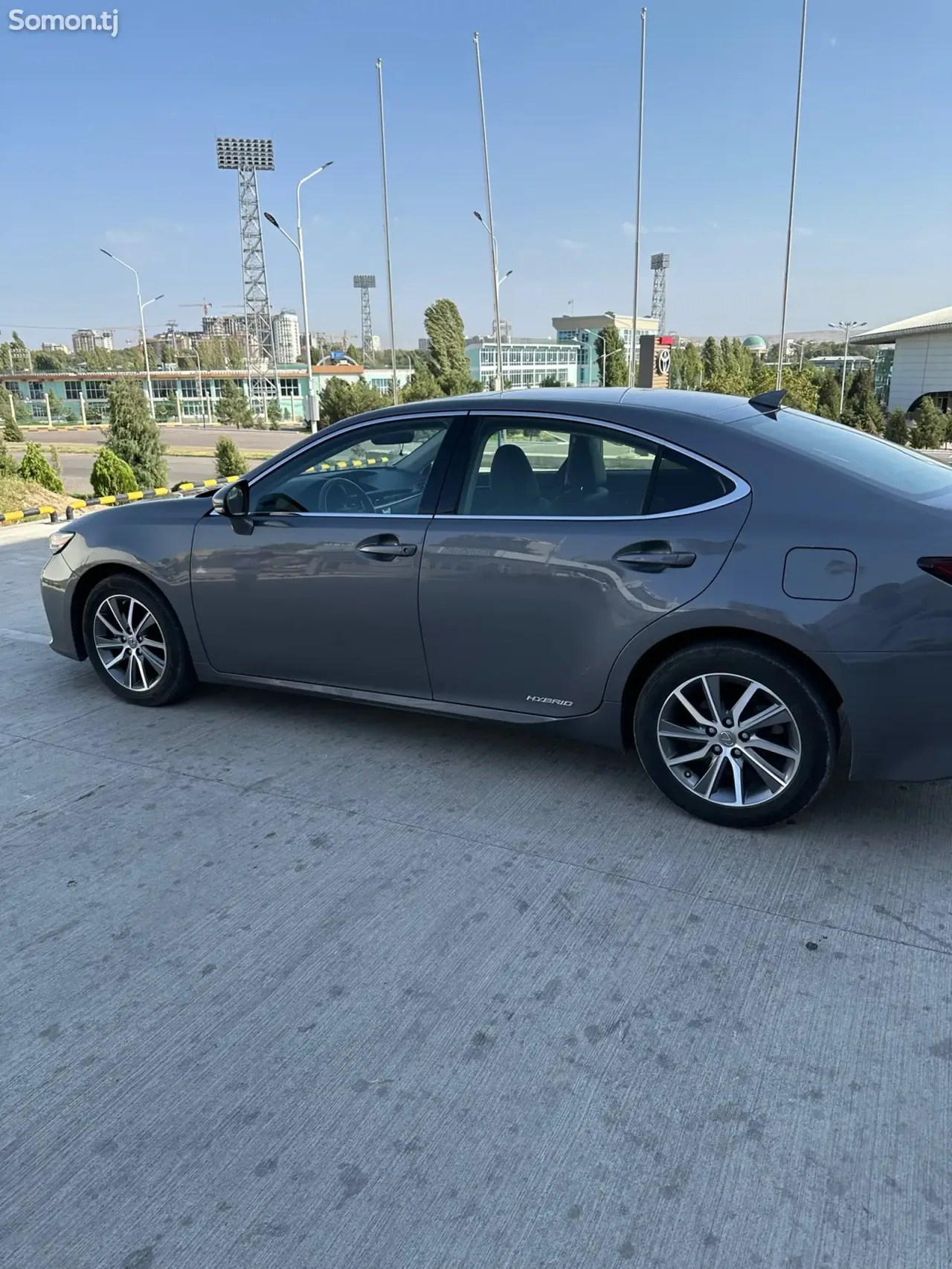 Lexus ES series 2016 · 3.0 AT