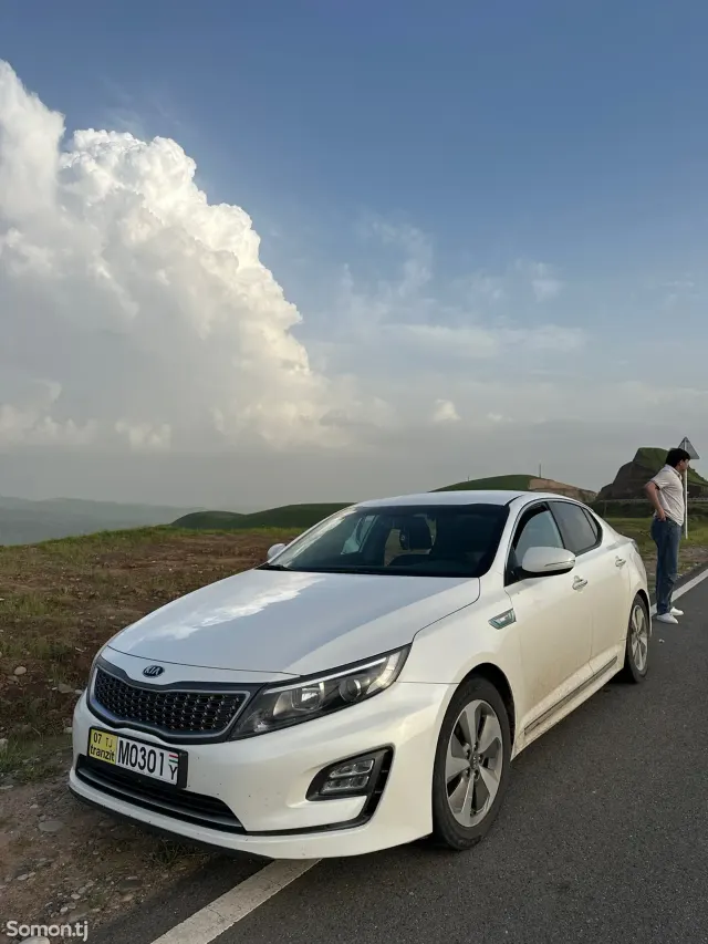 Kia K5 2015 · 2.0 AT