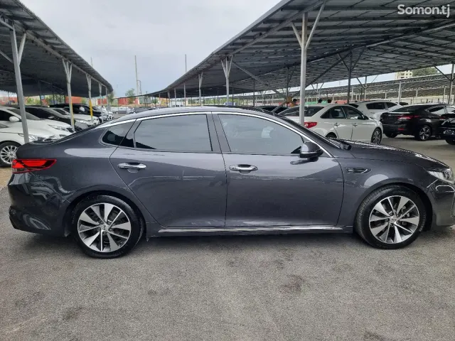 Kia K5 2015 · 2.0 AT