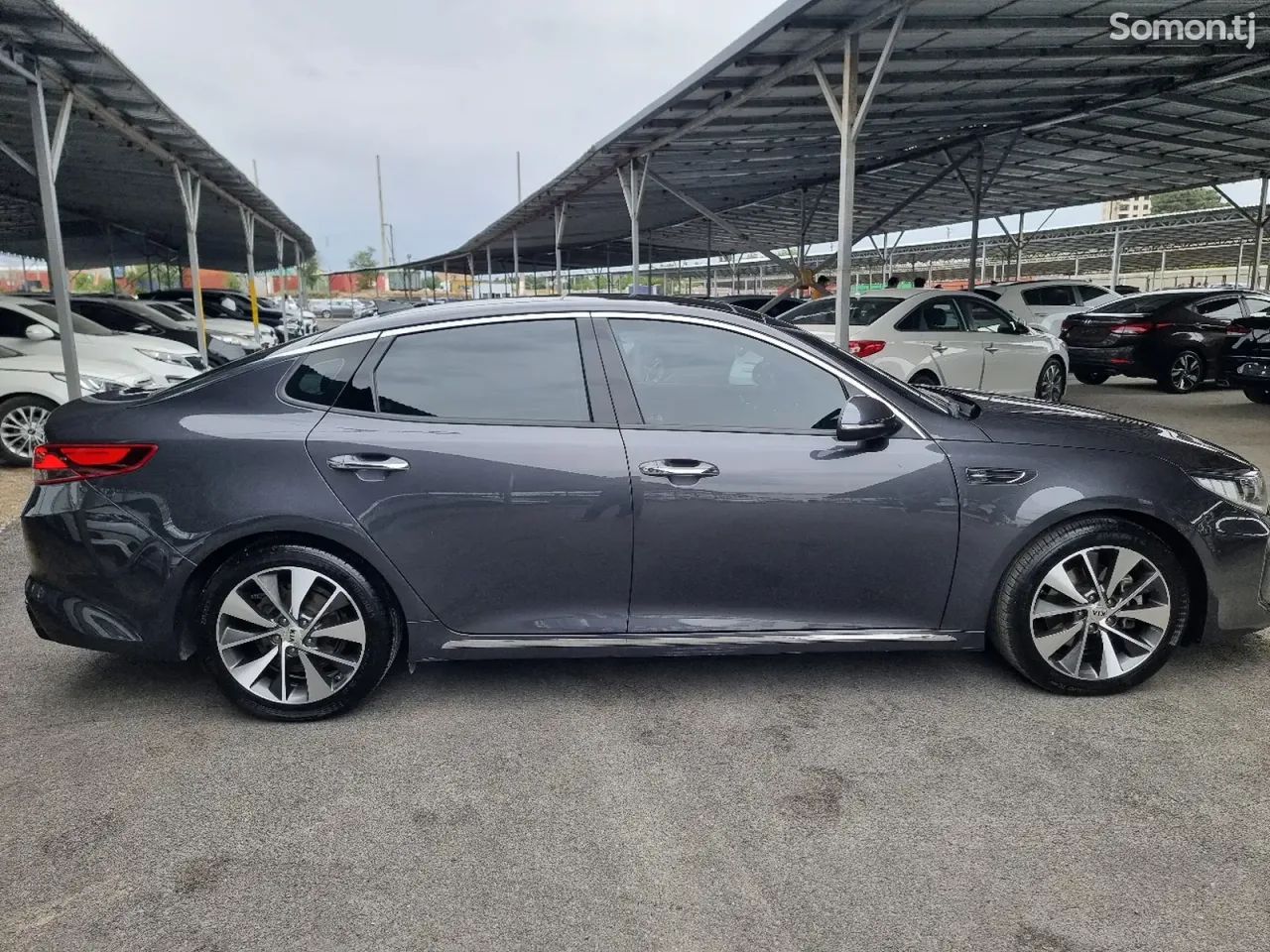 Kia K5 2015 · 2.0 AT
