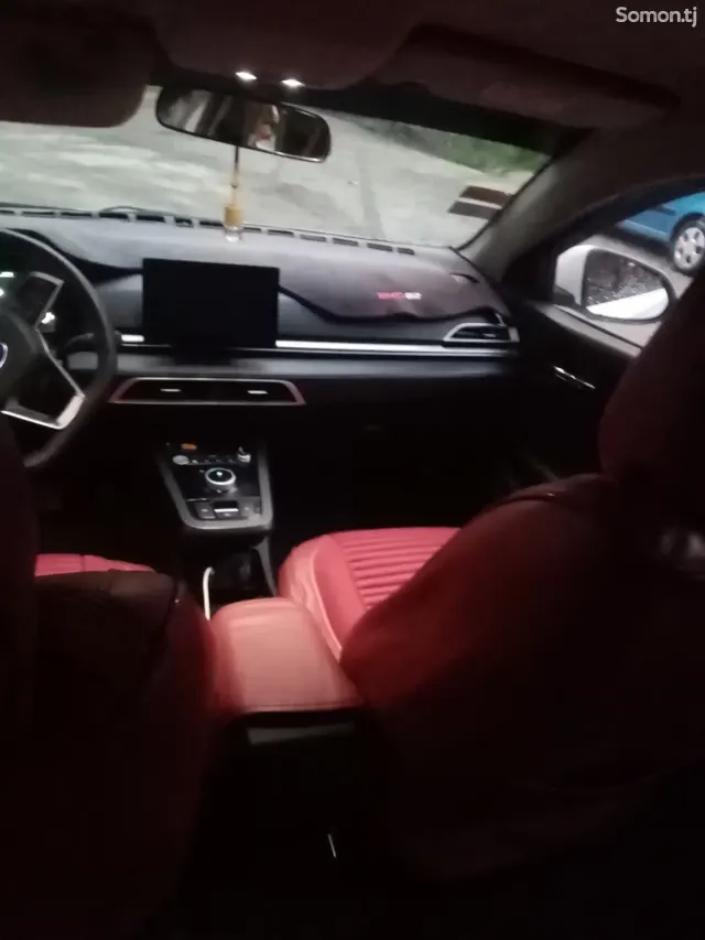 BYD E2 2019 · MT