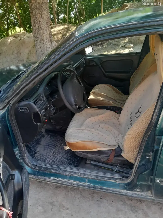 Opel Vectra A 1995 · 1.6 MT