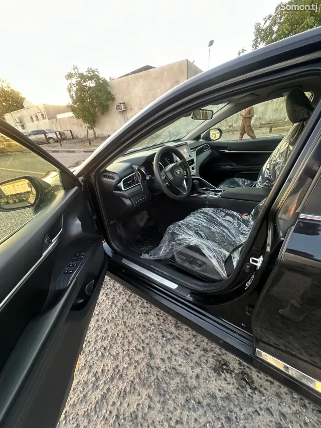 Toyota Camry 2017 · 2.5 AT