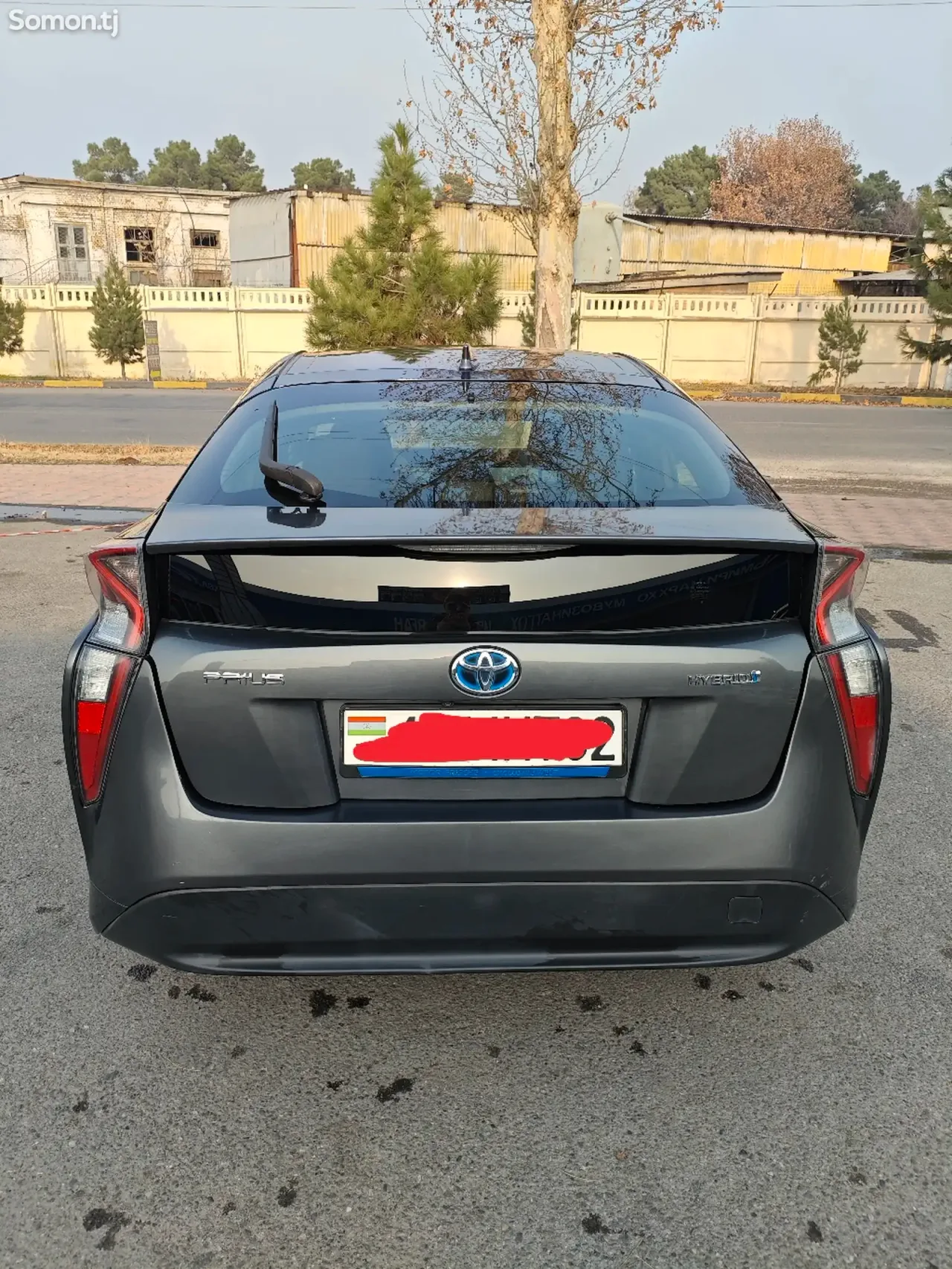 Toyota Prius 2016 · 1.8 AT