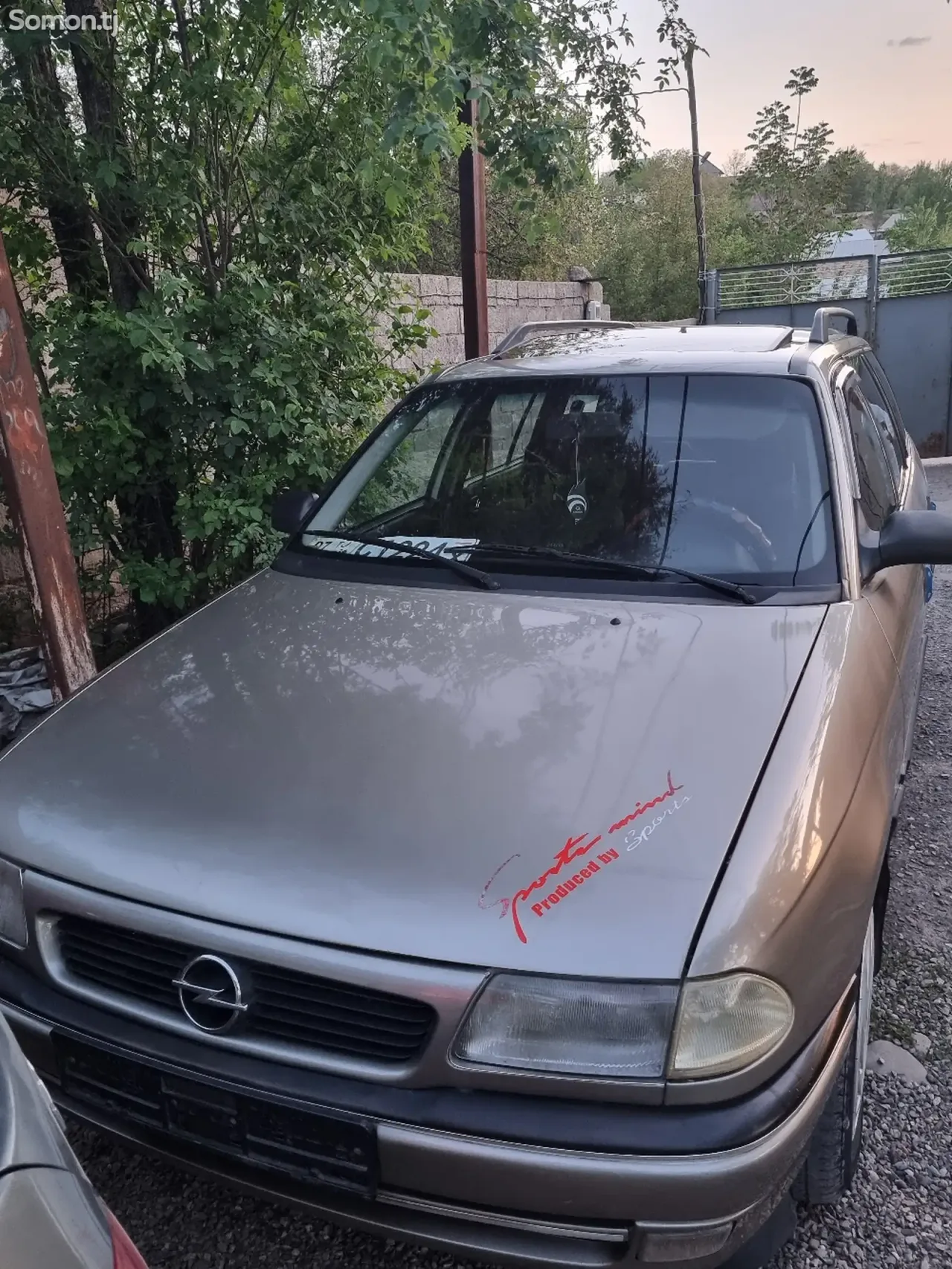 Opel Astra F 1996 · 1.6 MT