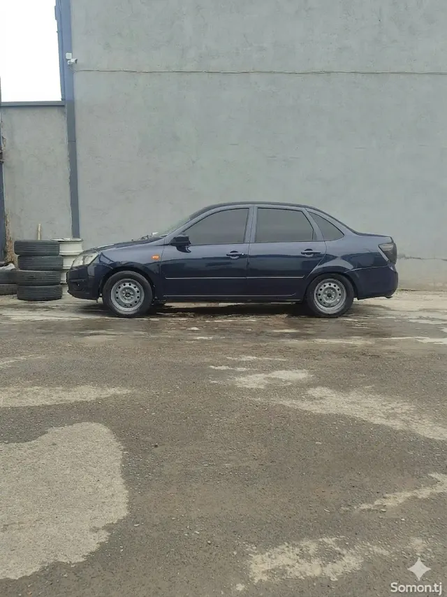 Lada (ВАЗ) Granta 2014 · MT
