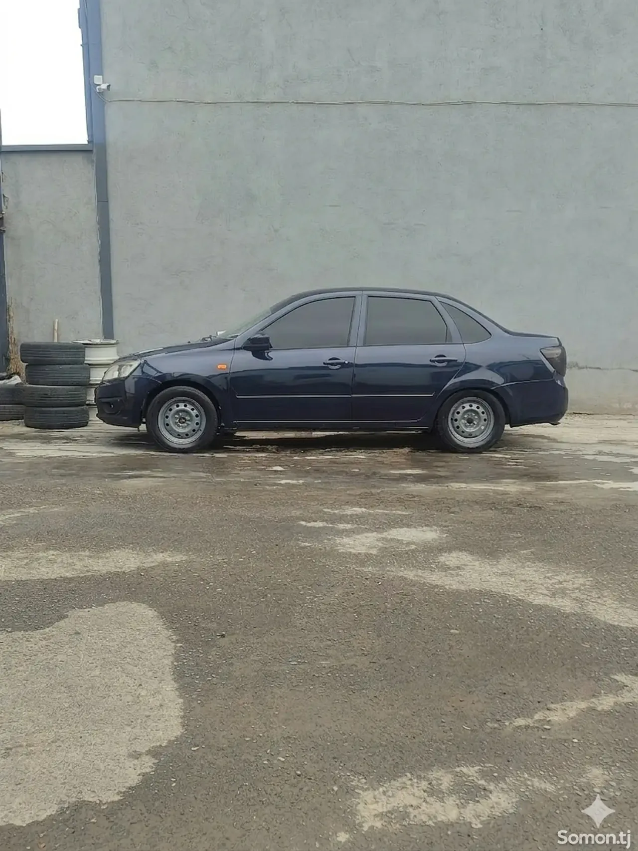 Lada (ВАЗ) Granta 2014 · MT